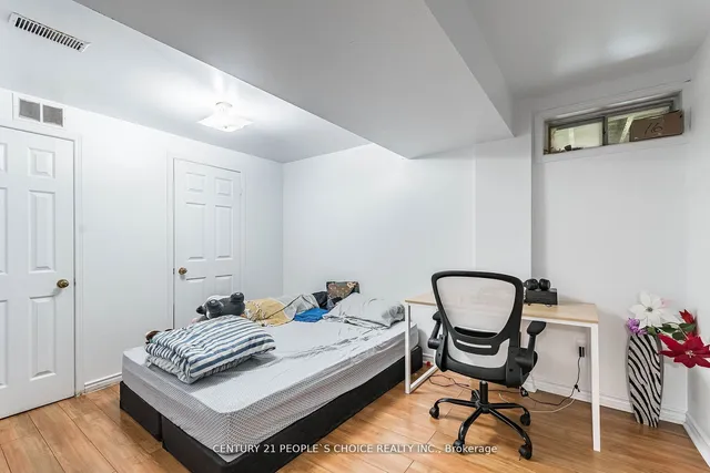 Additional image 24 of 71 Ravenscliffe Crt