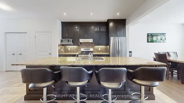 Additional image 16 of 348 Rivertrail Ave