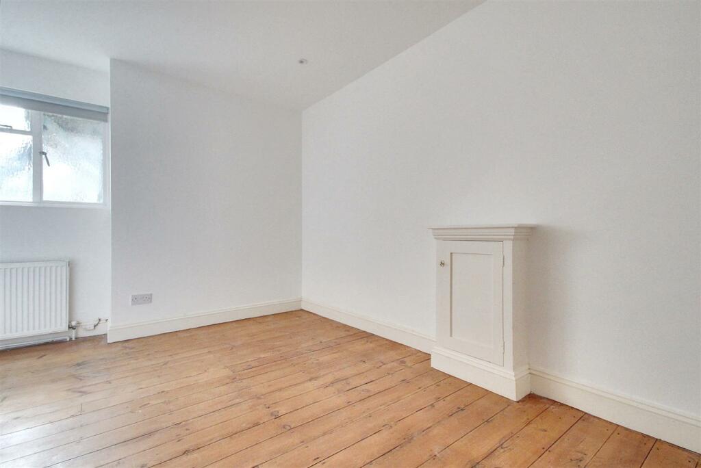 Additional image 9 of Park Crescent, Worthing