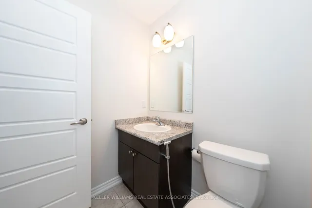 Additional image 14 of 76 Locker Pl