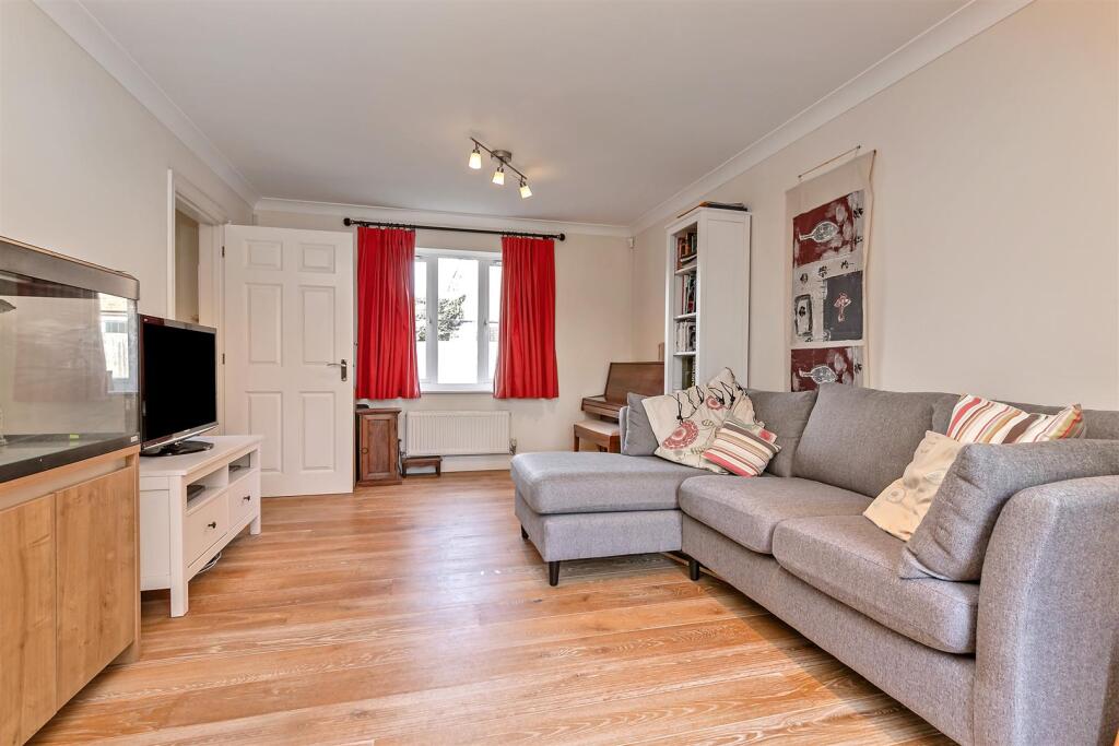 Additional image 11 of Old School Drive, Wheathampstead, St. Albans