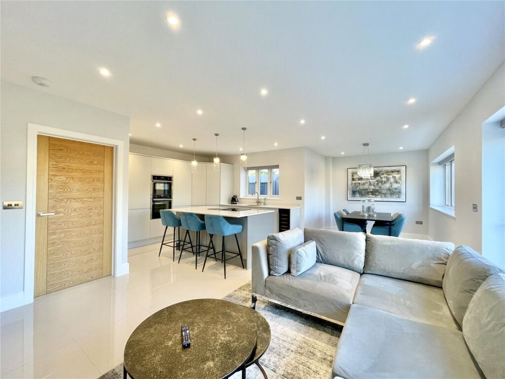 Additional image 5 of Chewton Way, Highcliffe On Sea, Christchurch, Dorset, BH23