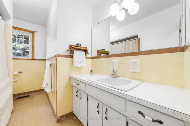 Additional image 14 of 668 Peele Blvd