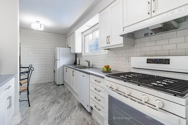 Additional image 15 of 59 Vanguard Dr