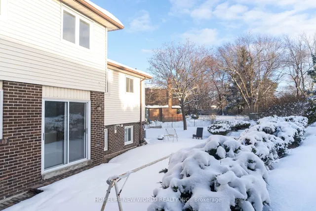 Additional image 38 of 122 Bushmills Sq