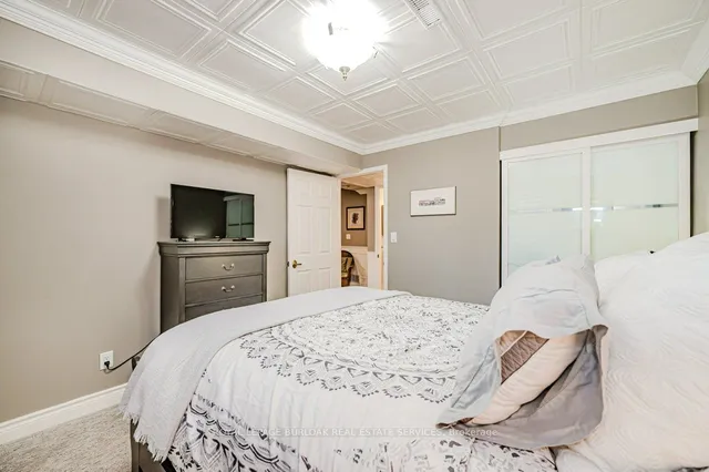 Additional image 31 of 955 King Rd Unit 15