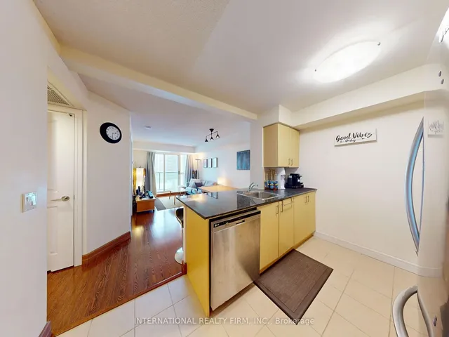 Additional image 17 of 31 Bales Ave Unit 816