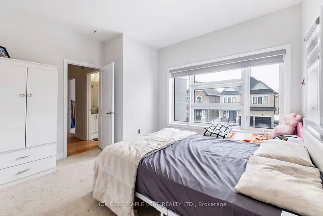 Additional image 15 of 14 ICON St