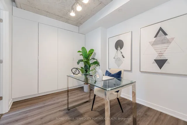 Additional image 28 of 55 Stewart St Unit 823