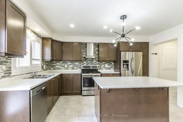 Additional image 13 of 27 Donlamont Circ