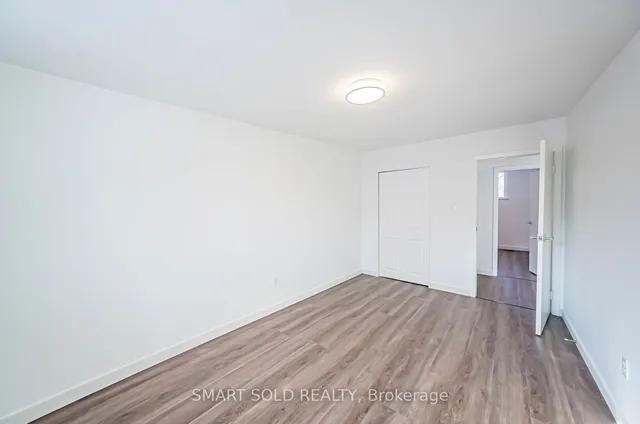 Additional image 32 of 25 Esterbrooke Ave Unit 113