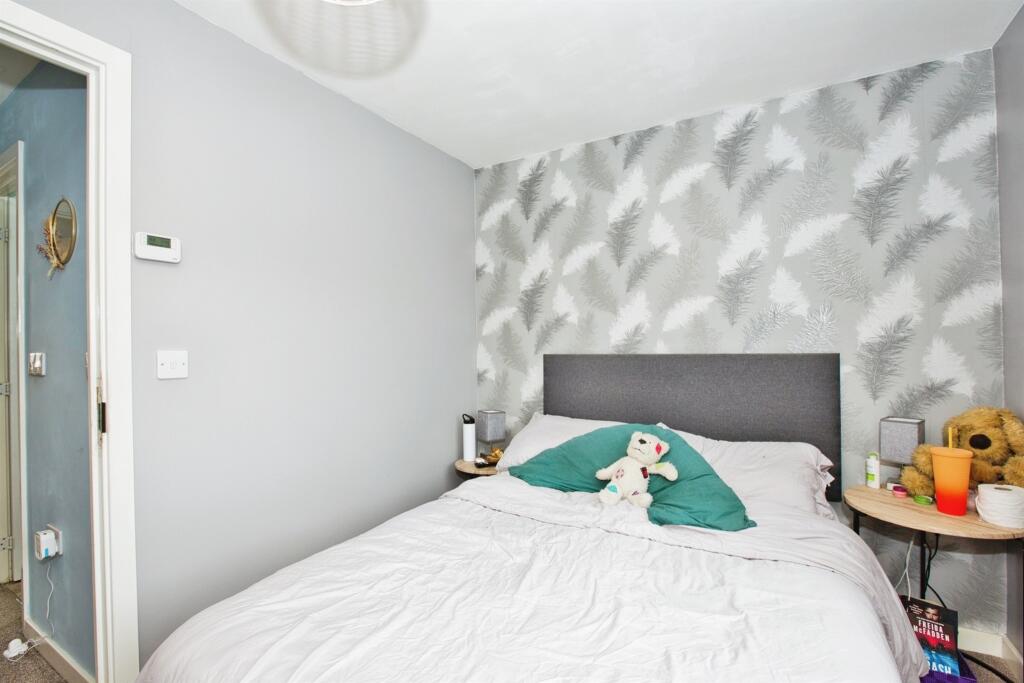 Additional image 7 of Montacute Road, Houndstone, Yeovil