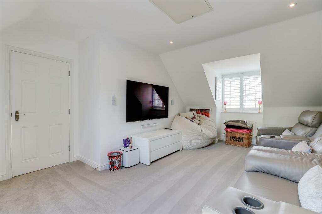 Additional image 10 of 20 Heol Neuadd Cogan, Penarth, CF64 3RQ