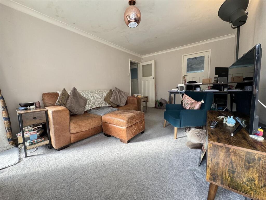 Additional image 5 of Woburn Crescent, Great Barr, Birmingham