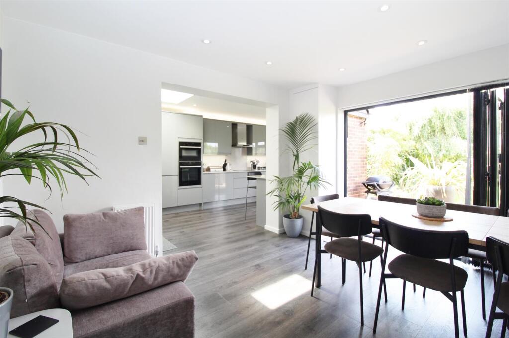Additional image 21 of Bradmore Way, Brookmans Park