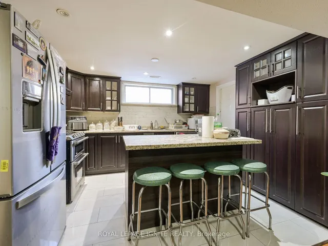 Additional image 30 of 7660 Darcel Ave