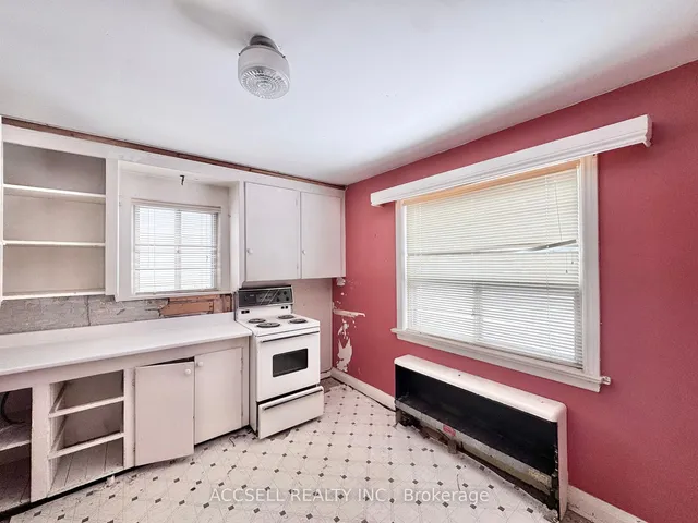 Additional image 15 of 2711 Lakeshore Blvd