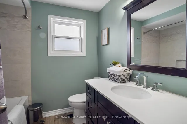 Additional image 23 of 70 Barr Cres