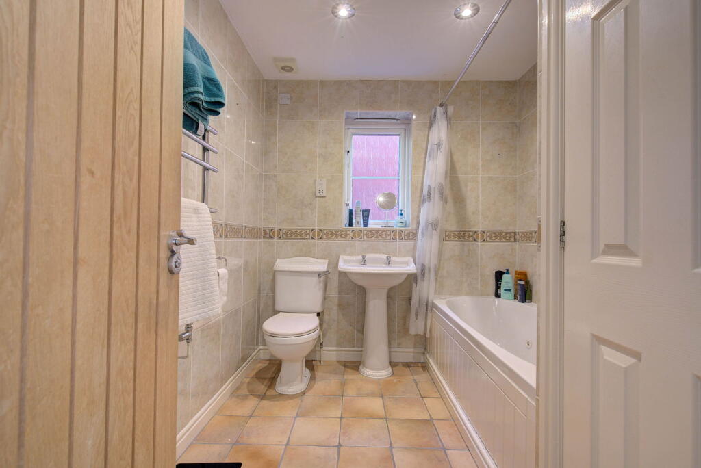 Additional image 21 of 16 Vernon Close, Saughall, Chester,