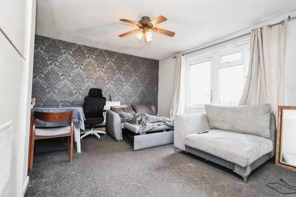 Additional image 6 of Blue Rock Place, Tividale, Oldbury