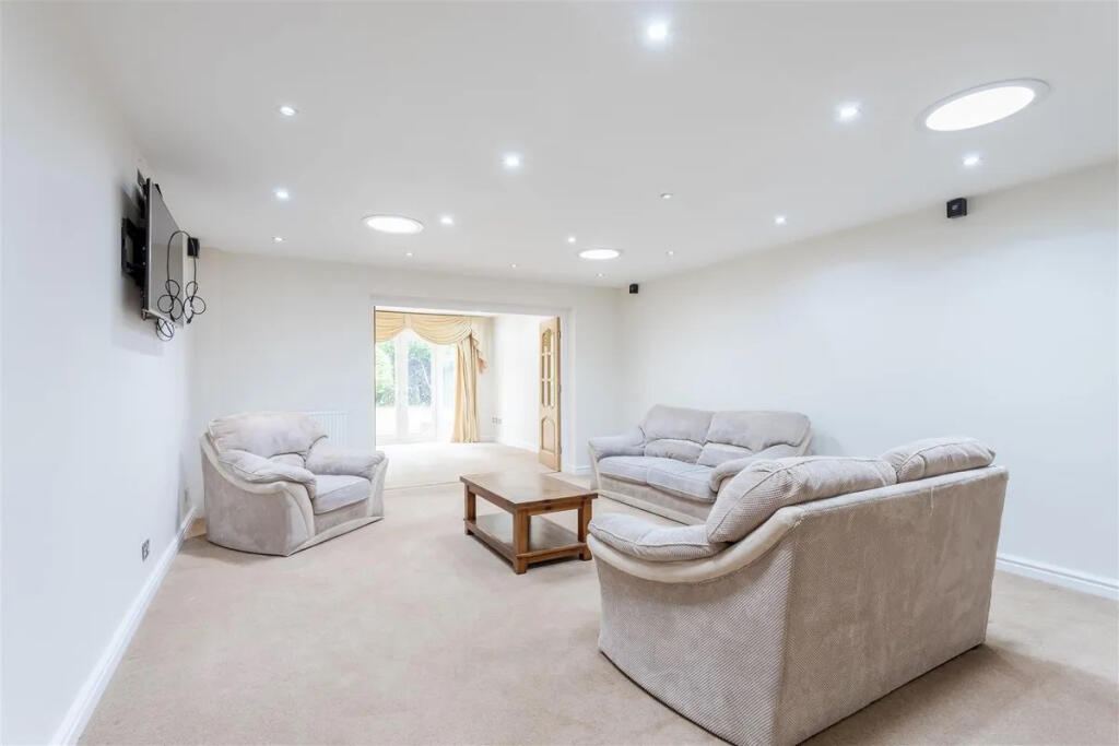 Additional image 8 of Antringham Gardens, Birmingham, B15