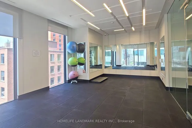 Additional image 37 of 87 Peter St Unit 617