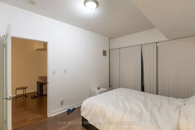 Additional image 10 of 50 Absolute Ave Unit 2610