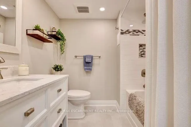 Additional image 19 of 2210 Lakeshore Rd Unit 504