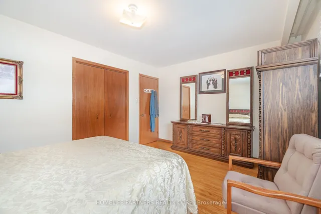 Additional image 23 of 60 Larchmere Ave