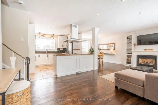 Additional image 4 of 118 Princeton Dr