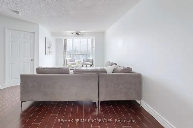 Additional image 8 of 2550 Lawrence Ave Unit 617