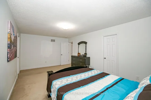 Additional image 23 of 25 Oaklea Blvd