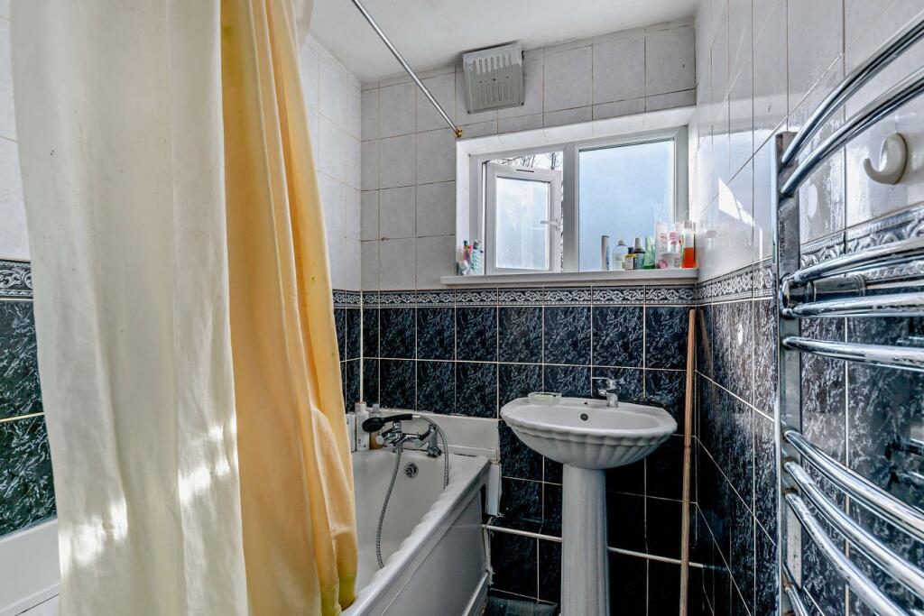 Additional image 21 of Old Moat Way, Birmingham, B8