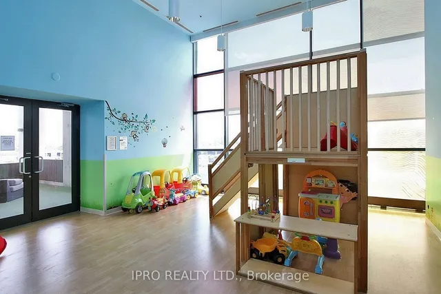 Additional image 9 of 19 Singer Crt Unit 302