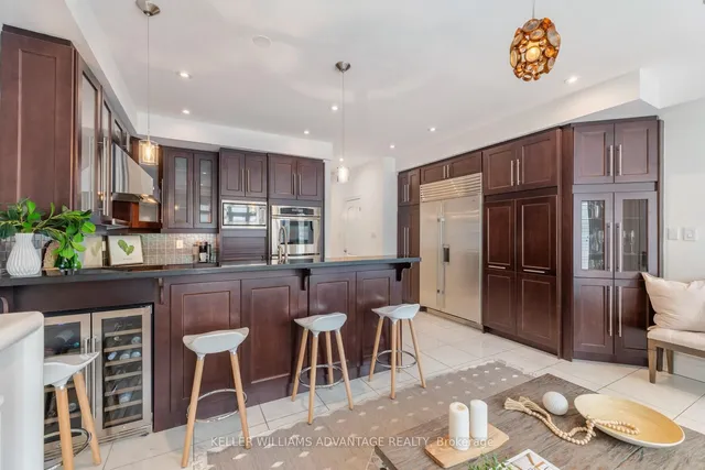 Additional image 16 of 106 Winners Circ