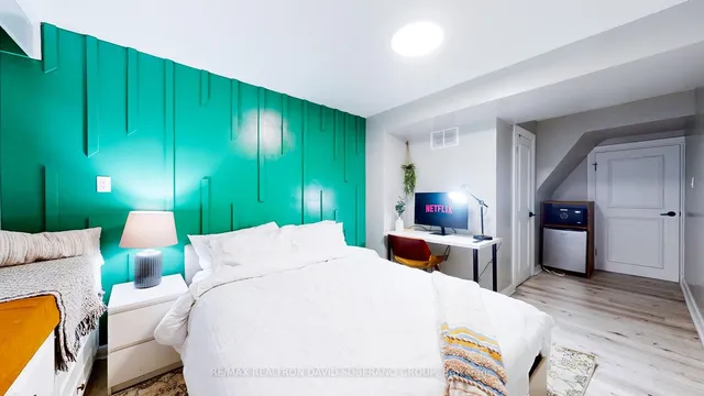 Additional image 23 of 134 Hove St