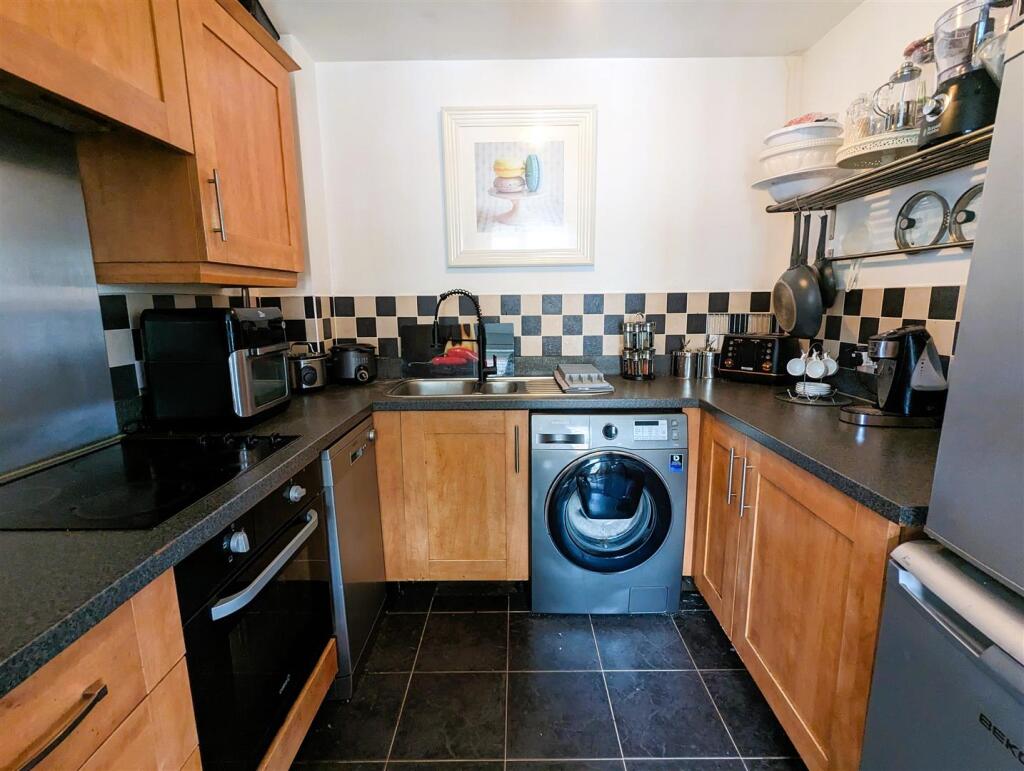 Additional image 2 of Ashwood Close, Oldbury