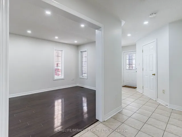 Additional image 9 of 76 Fallstar Cres