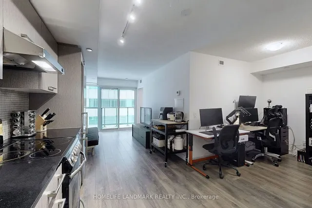 Additional image 18 of 87 Peter St Unit 617