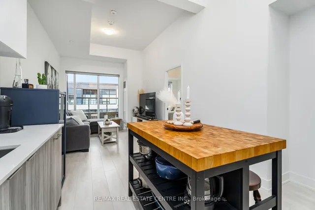 Additional image 16 of 2481 Taunton Rd Unit 461