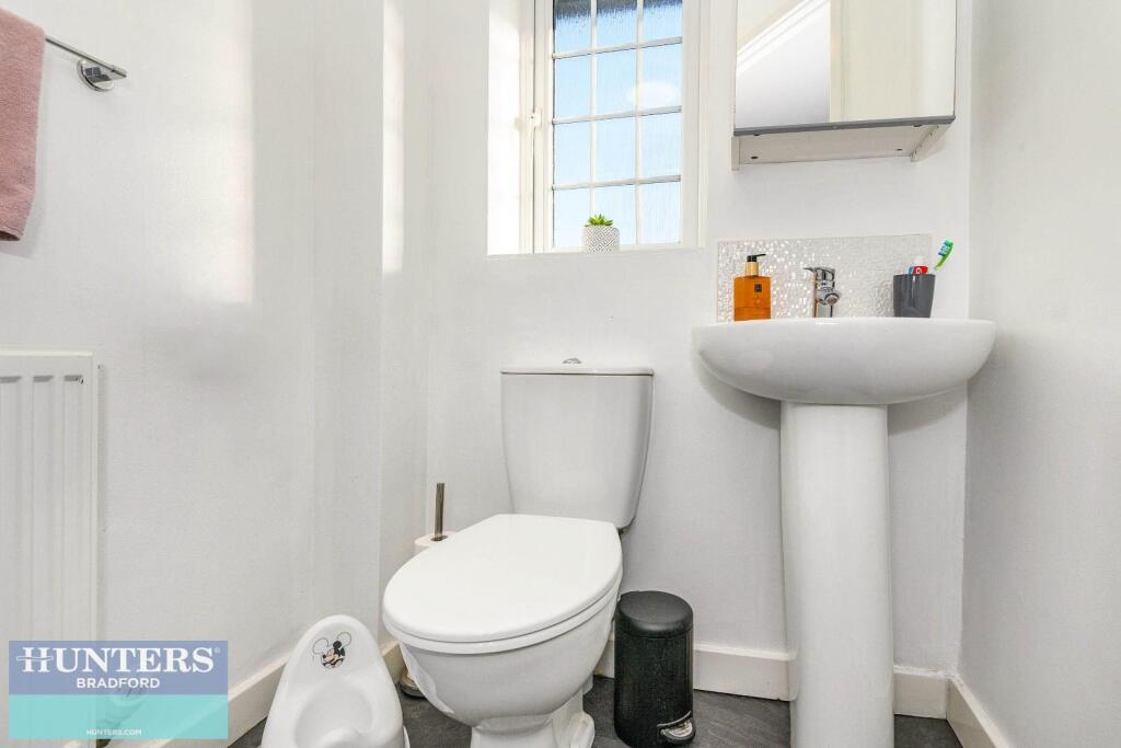 Additional image 11 of Dean House Gate, Allerton, Bradford, West Yorkshire, BD15 8HF