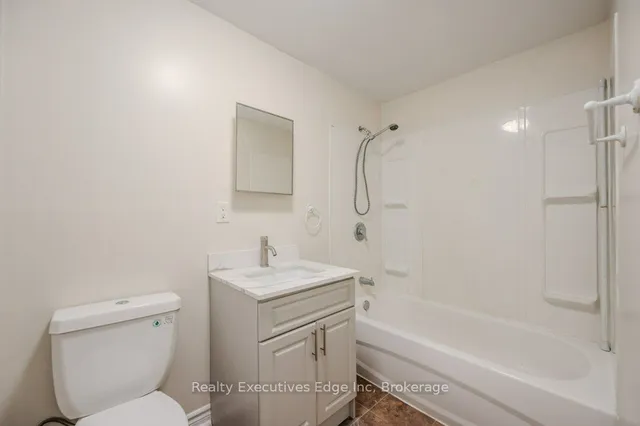 Additional image 38 of 28 Summerhill Cres