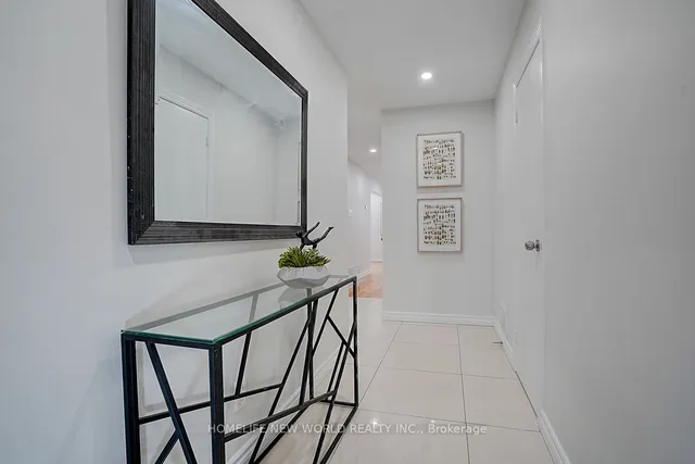 Additional image 4 of 17 Pale Moon Cres