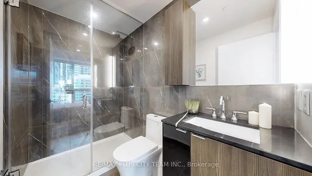 Additional image 17 of 35 Mercer St Unit 1613