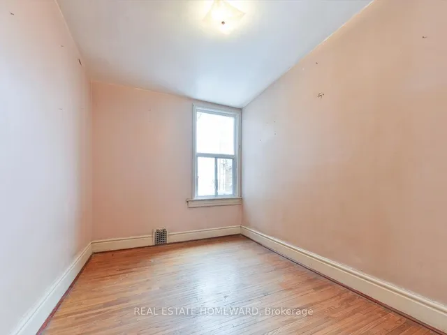 Additional image 8 of 249 Manning Ave