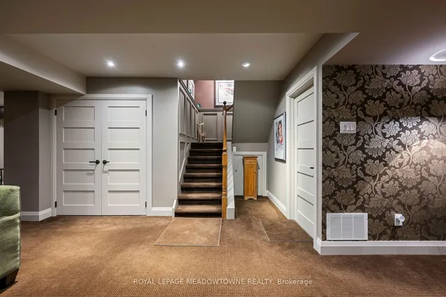 Additional image 37 of 28 Pine Tree Cres