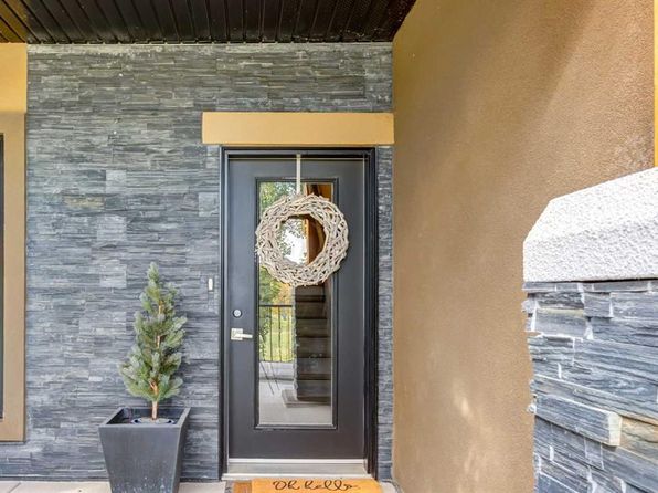 Additional image 3 of 211 E Valley Ridge Mnr NW, Calgary, AB T3B 6C5