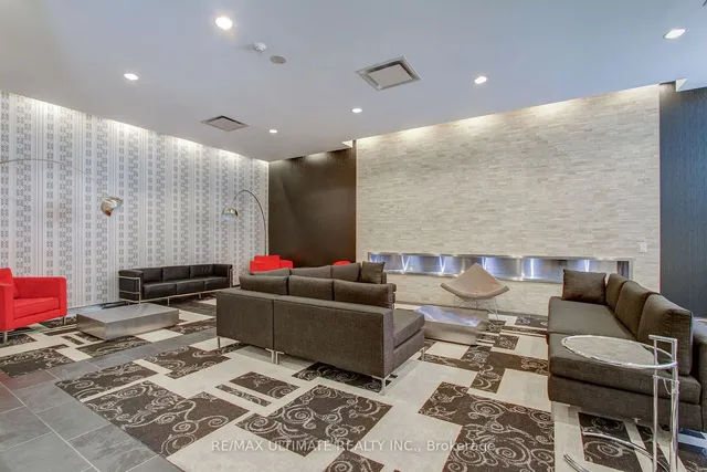 Additional image 25 of 59 East Liberty St Unit 707