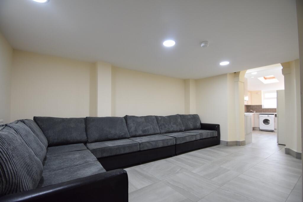 Additional image 3 of Woodville Road, Cathays, CF24