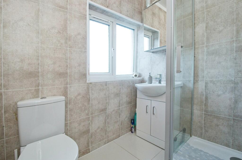 Additional image 3 of Hawthorn Crescent, Pontypridd